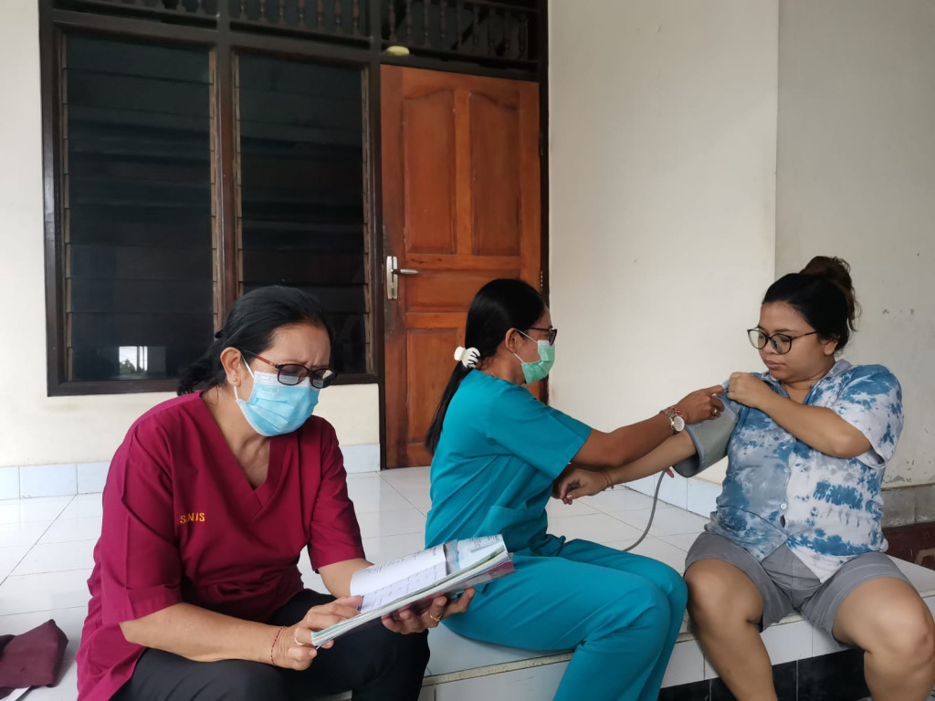 Kunjungan Rumah Bumil Resti